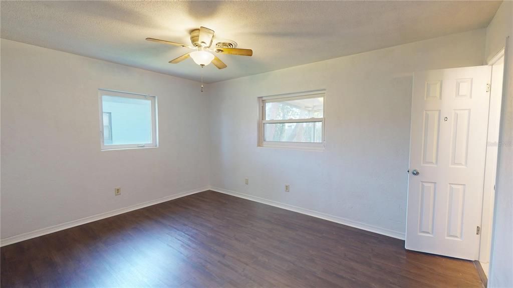 En Venta: $269,000 (3 camas, 2 baños, 1481 Pies cuadrados)