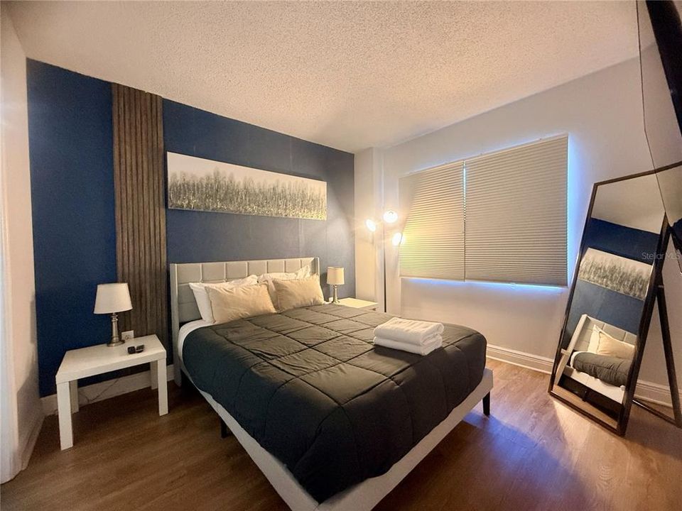 For Sale: $265,000 (2 beds, 2 baths, 578 Square Feet)