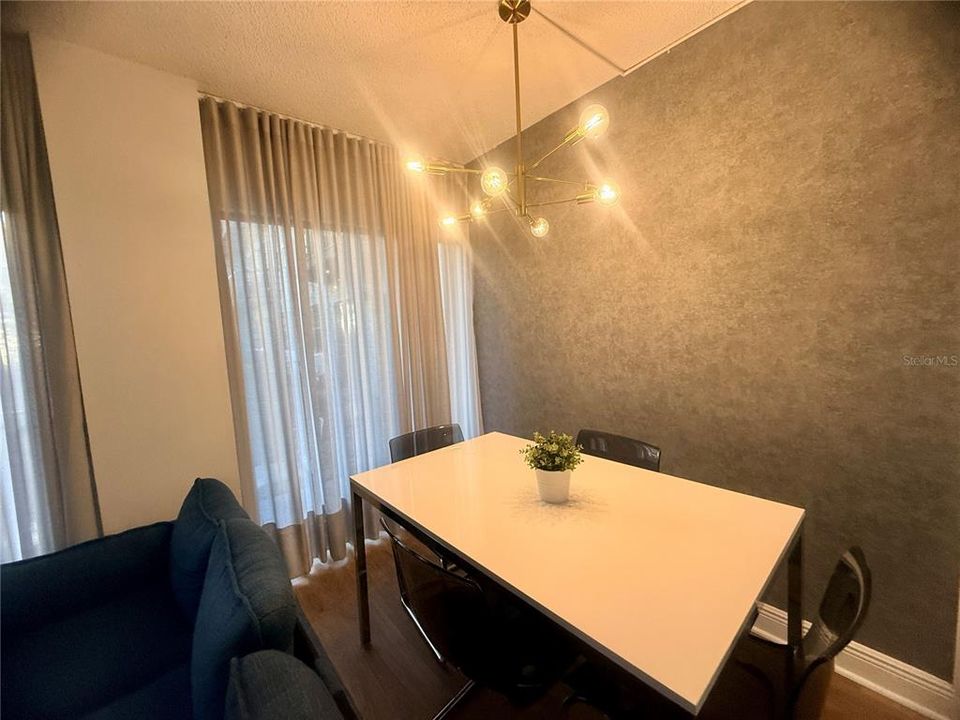 For Sale: $265,000 (2 beds, 2 baths, 578 Square Feet)