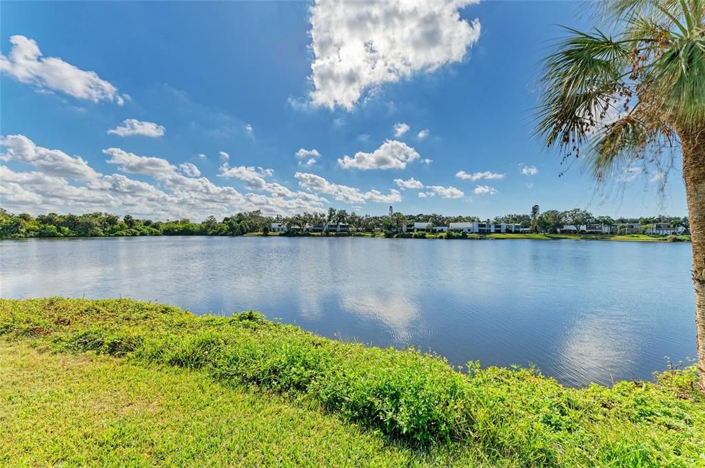 For Sale: $425,000 (2 beds, 2 baths, 1537 Square Feet)