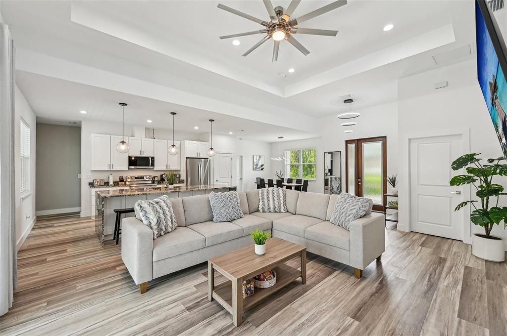 For Sale: $600,000 (3 beds, 3 baths, 1830 Square Feet)