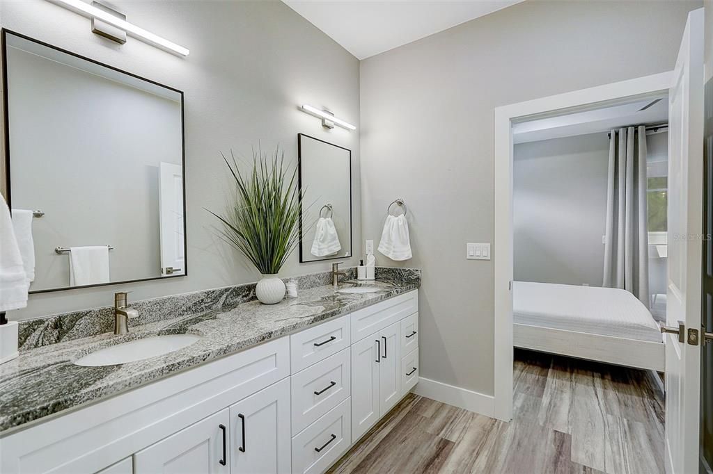 For Sale: $600,000 (3 beds, 3 baths, 1830 Square Feet)