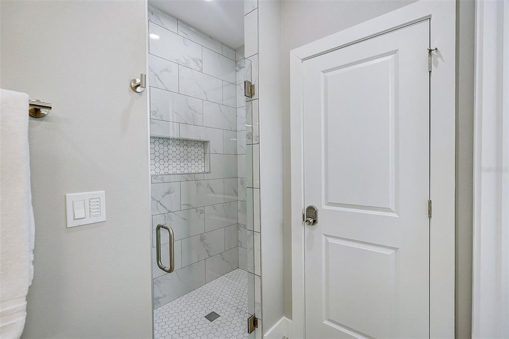 For Sale: $600,000 (3 beds, 3 baths, 1830 Square Feet)