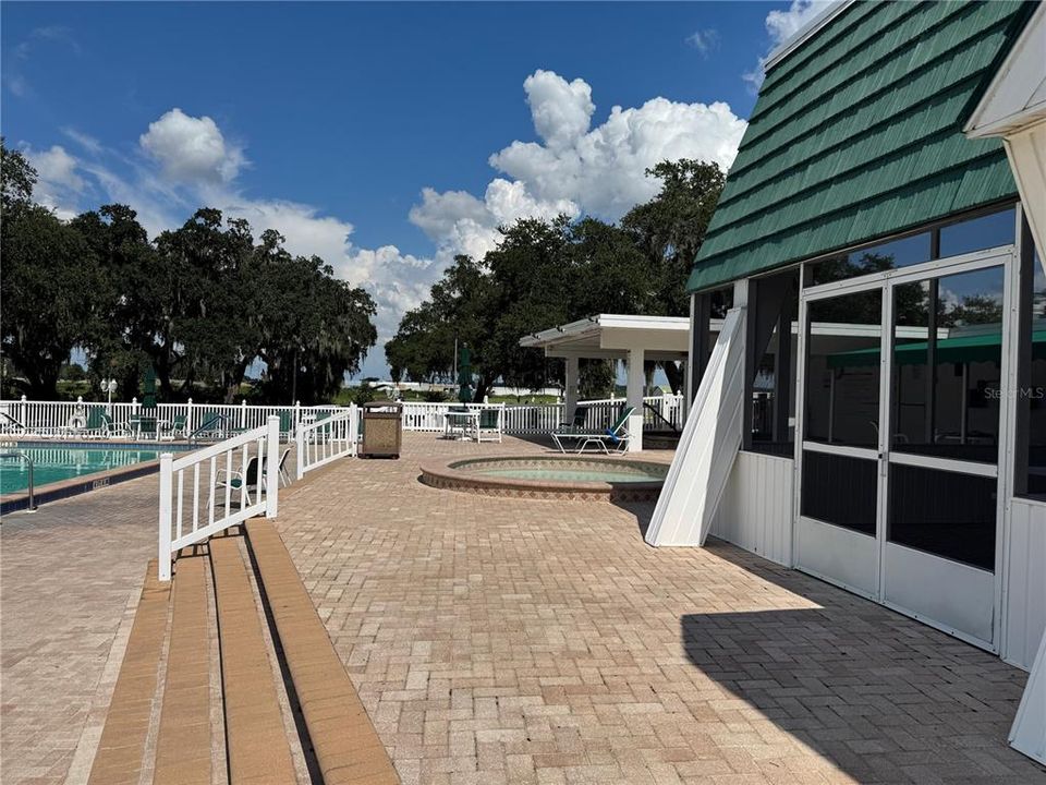 待售: $94,900 (2 贝兹, 2 浴室, 672 平方英尺)