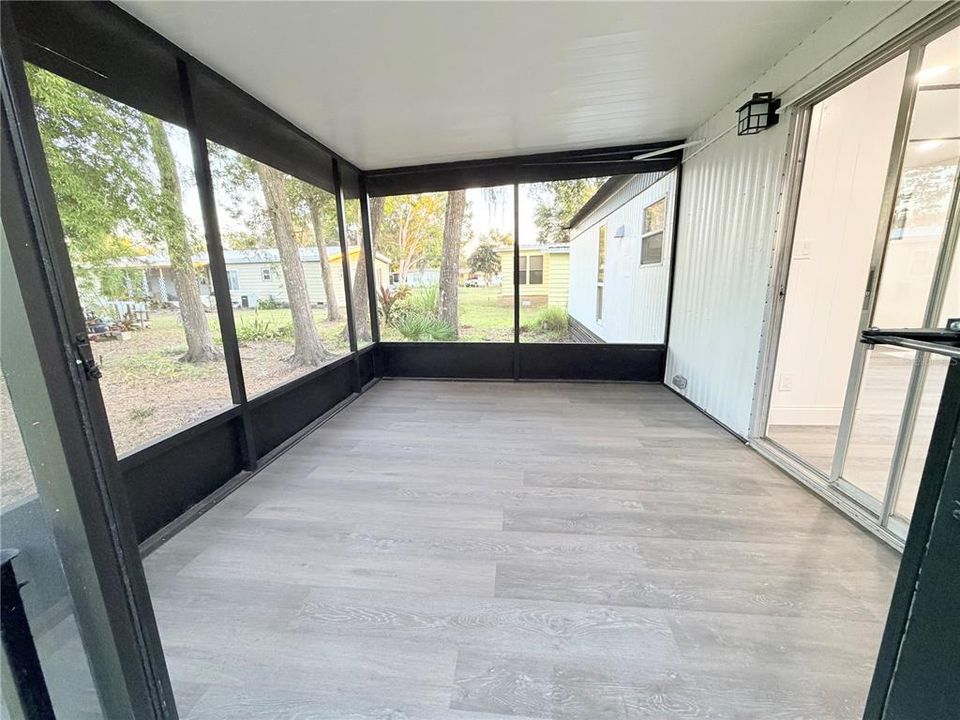 待售: $94,900 (2 贝兹, 2 浴室, 672 平方英尺)