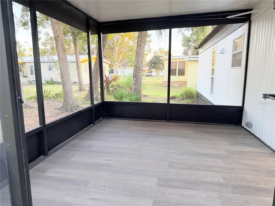 待售: $94,900 (2 贝兹, 2 浴室, 672 平方英尺)