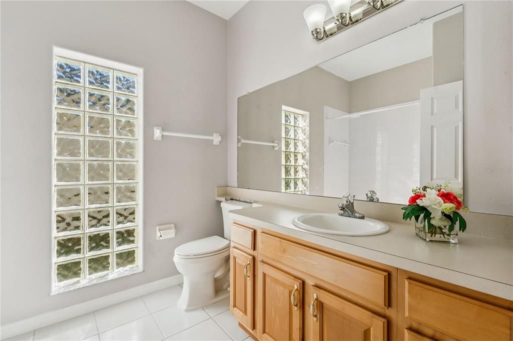 待售: $279,900 (3 贝兹, 2 浴室, 1862 平方英尺)