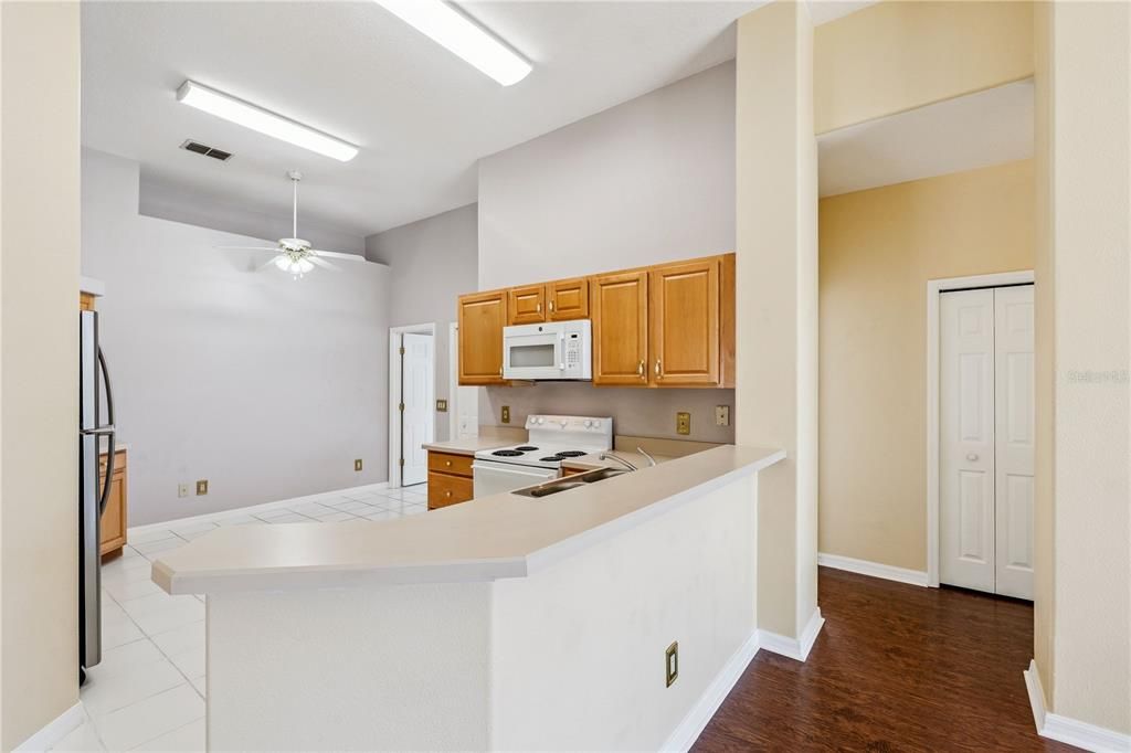 待售: $279,900 (3 贝兹, 2 浴室, 1862 平方英尺)