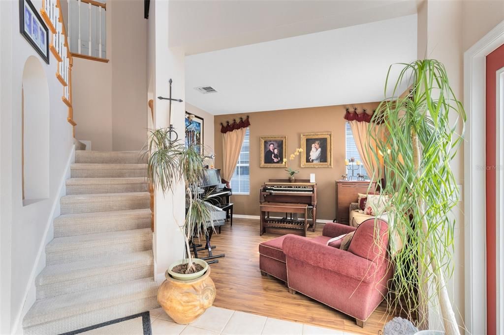 En Venta: $679,000 (5 camas, 3 baños, 3232 Pies cuadrados)