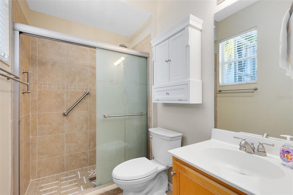 En Venta: $679,000 (5 camas, 3 baños, 3232 Pies cuadrados)