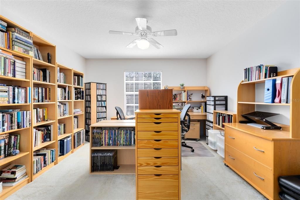 En Venta: $679,000 (5 camas, 3 baños, 3232 Pies cuadrados)