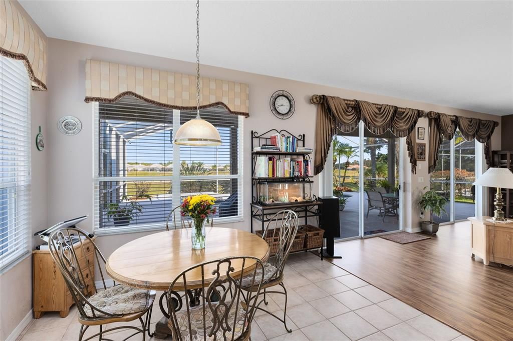 En Venta: $679,000 (5 camas, 3 baños, 3232 Pies cuadrados)