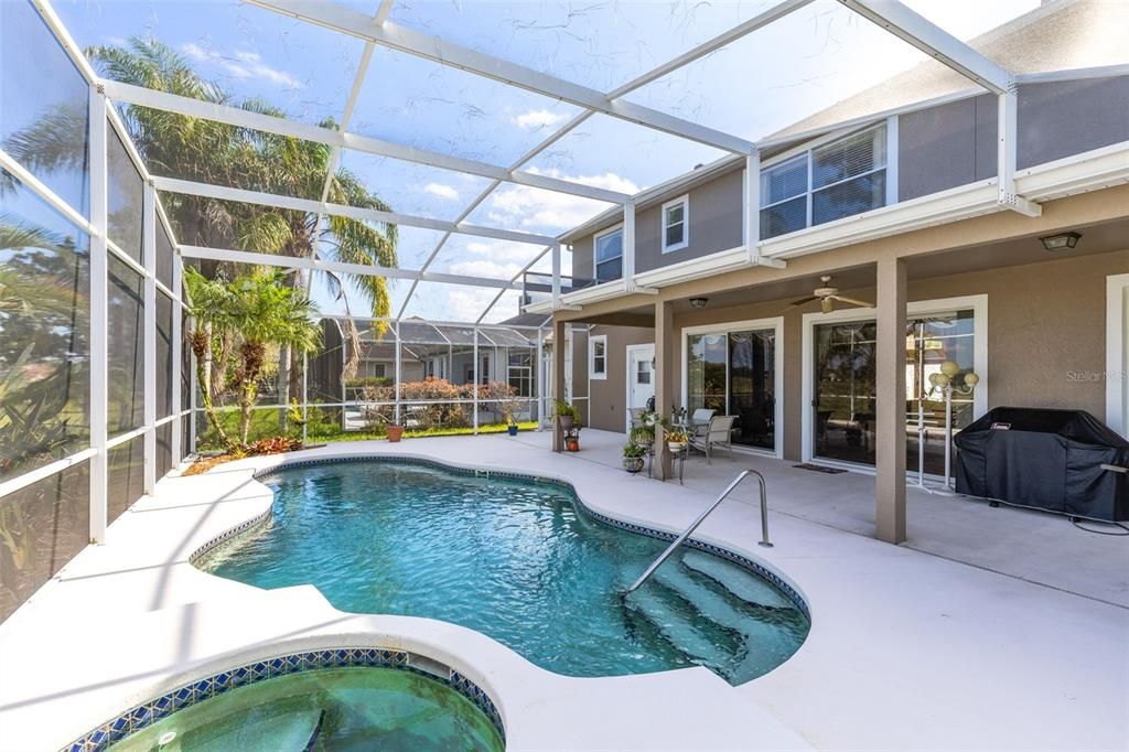 En Venta: $679,000 (5 camas, 3 baños, 3232 Pies cuadrados)