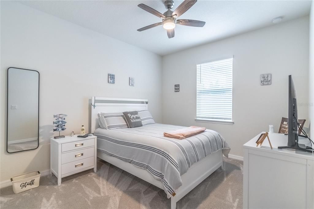 В аренду: $2,900 (4 спален, 2 ванн, 2282 Квадратных фут)