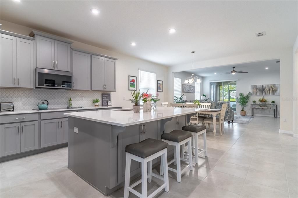 В аренду: $2,900 (4 спален, 2 ванн, 2282 Квадратных фут)