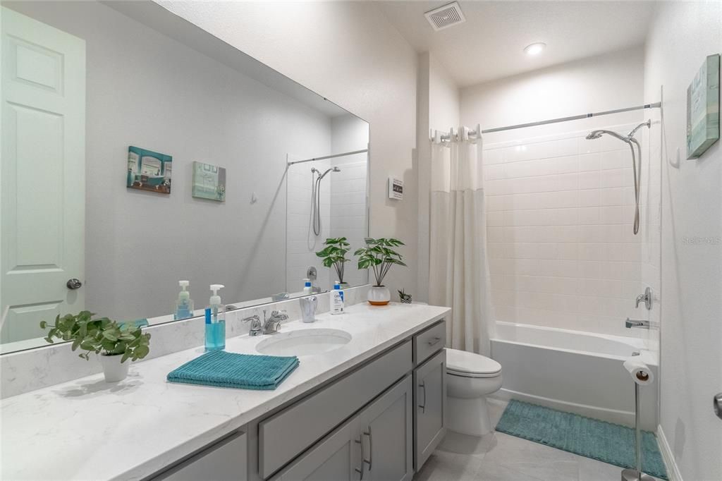 В аренду: $2,900 (4 спален, 2 ванн, 2282 Квадратных фут)