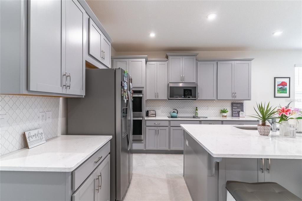 В аренду: $2,900 (4 спален, 2 ванн, 2282 Квадратных фут)