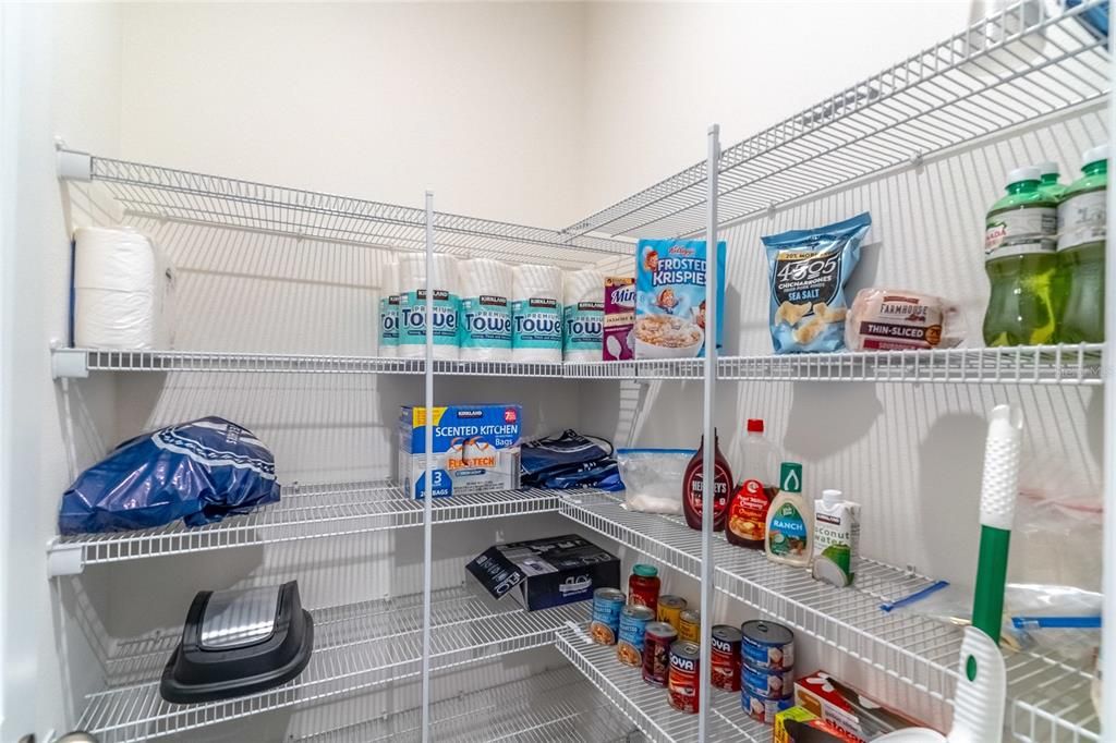 В аренду: $2,900 (4 спален, 2 ванн, 2282 Квадратных фут)