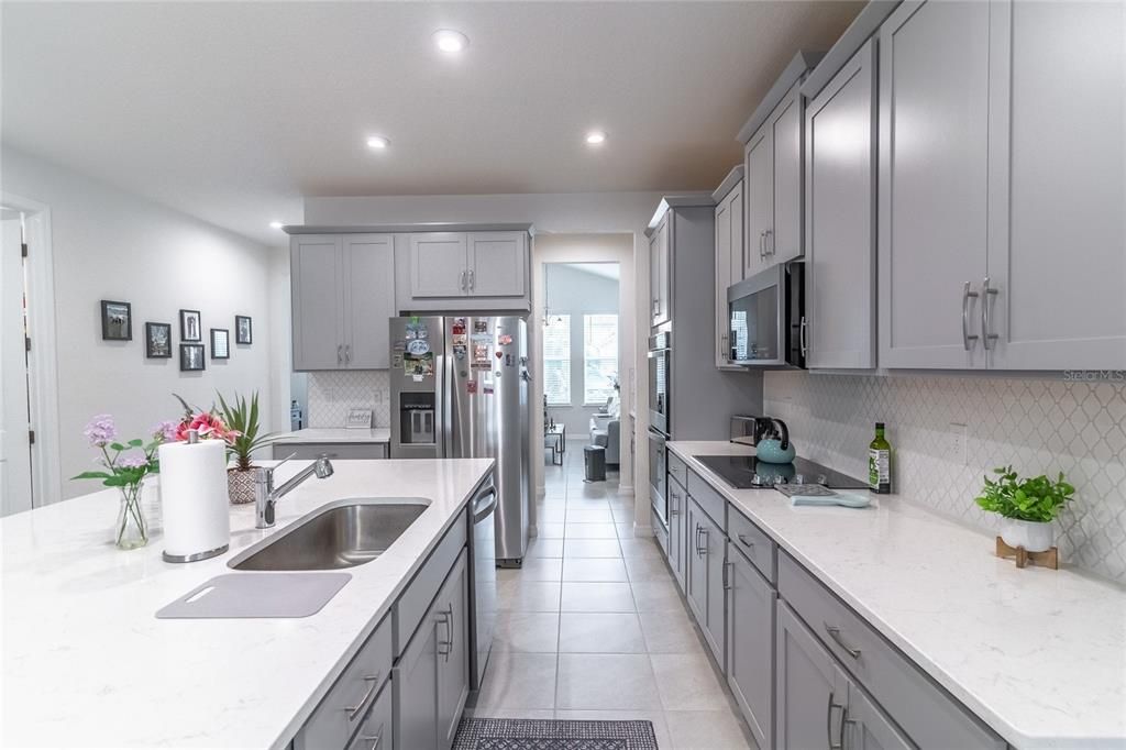 В аренду: $2,900 (4 спален, 2 ванн, 2282 Квадратных фут)