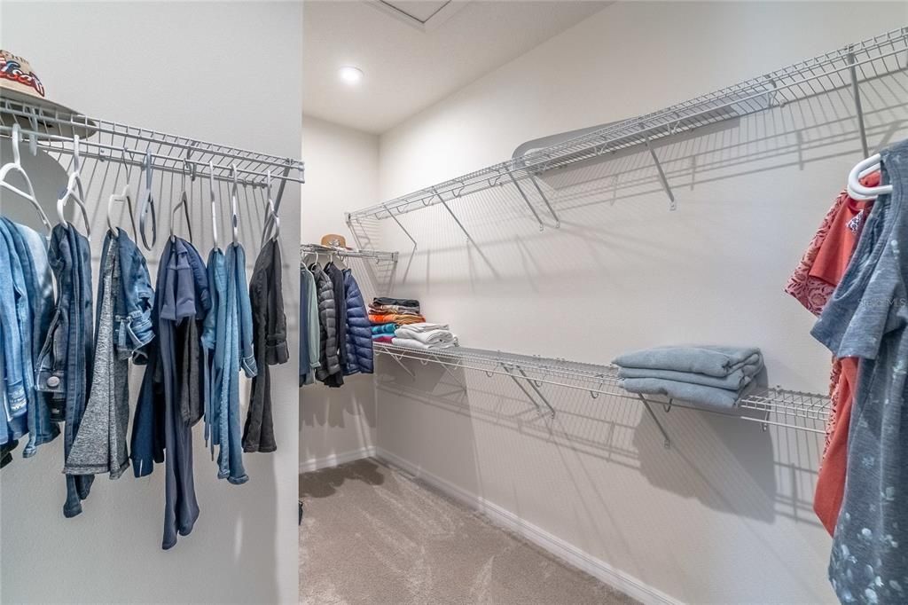 В аренду: $2,900 (4 спален, 2 ванн, 2282 Квадратных фут)