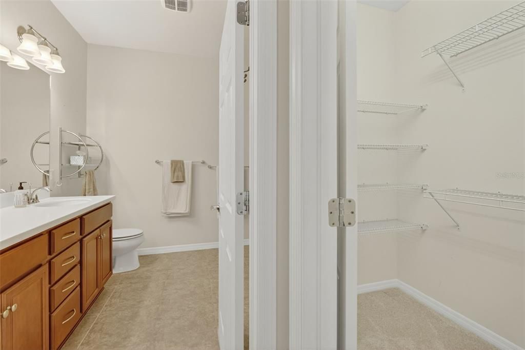 На продажу: $294,900 (2 спален, 2 ванн, 1363 Квадратных фут)