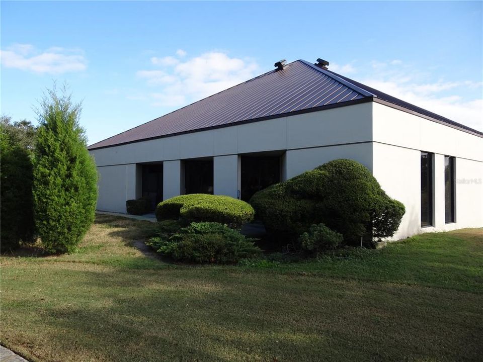 合同活跃: $750,000 (0 贝兹, 0 浴室, 3571 平方英尺)