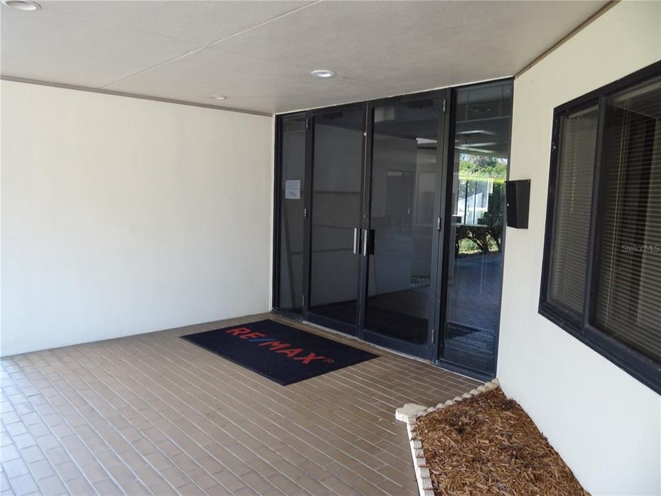 合同活跃: $750,000 (0 贝兹, 0 浴室, 3571 平方英尺)