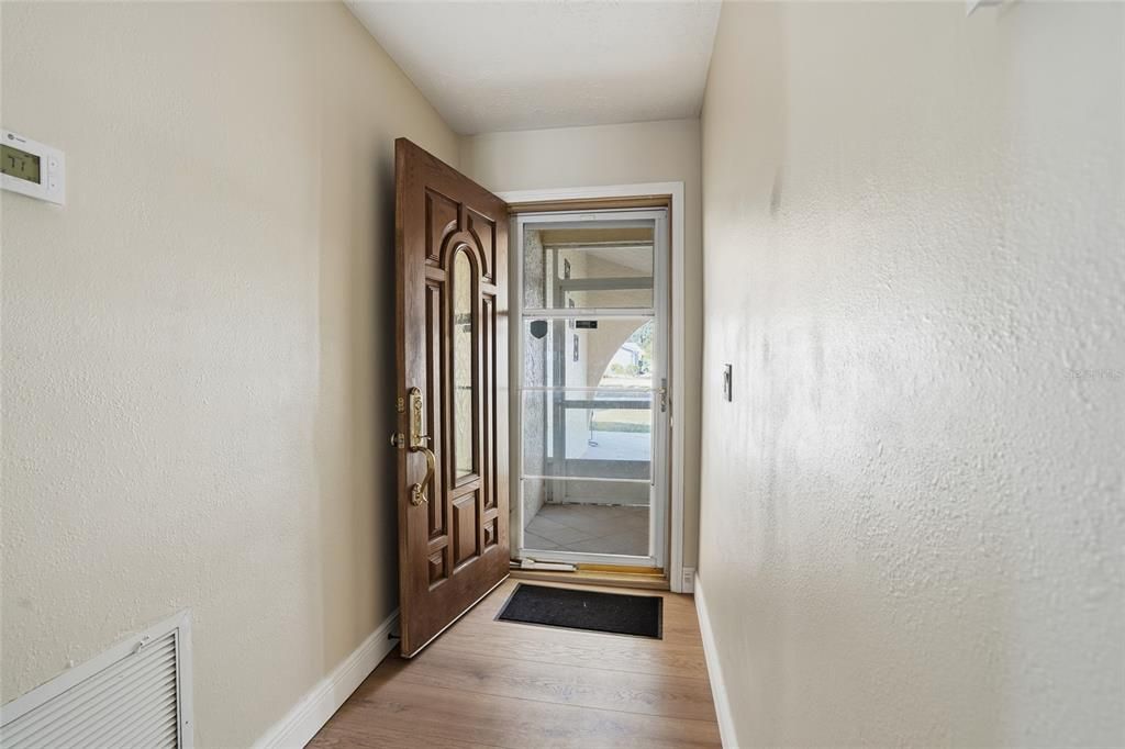 En Venta: $420,000 (3 camas, 2 baños, 1344 Pies cuadrados)