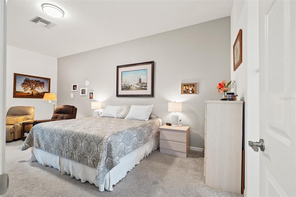 For Sale: $469,900 (4 beds, 3 baths, 2782 Square Feet)