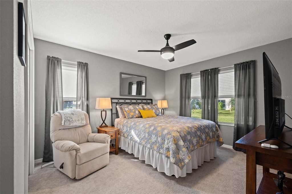 For Sale: $469,900 (4 beds, 3 baths, 2782 Square Feet)