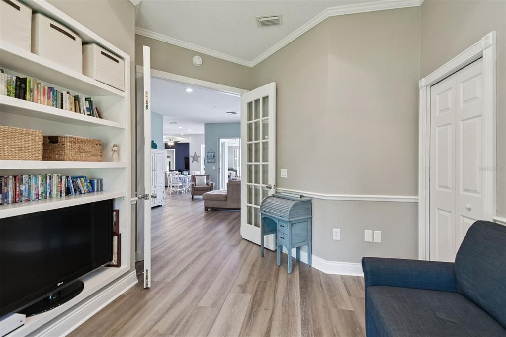 For Sale: $799,900 (5 beds, 3 baths, 2873 Square Feet)