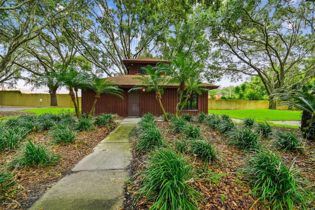 For Sale: $799,900 (5 beds, 3 baths, 2873 Square Feet)