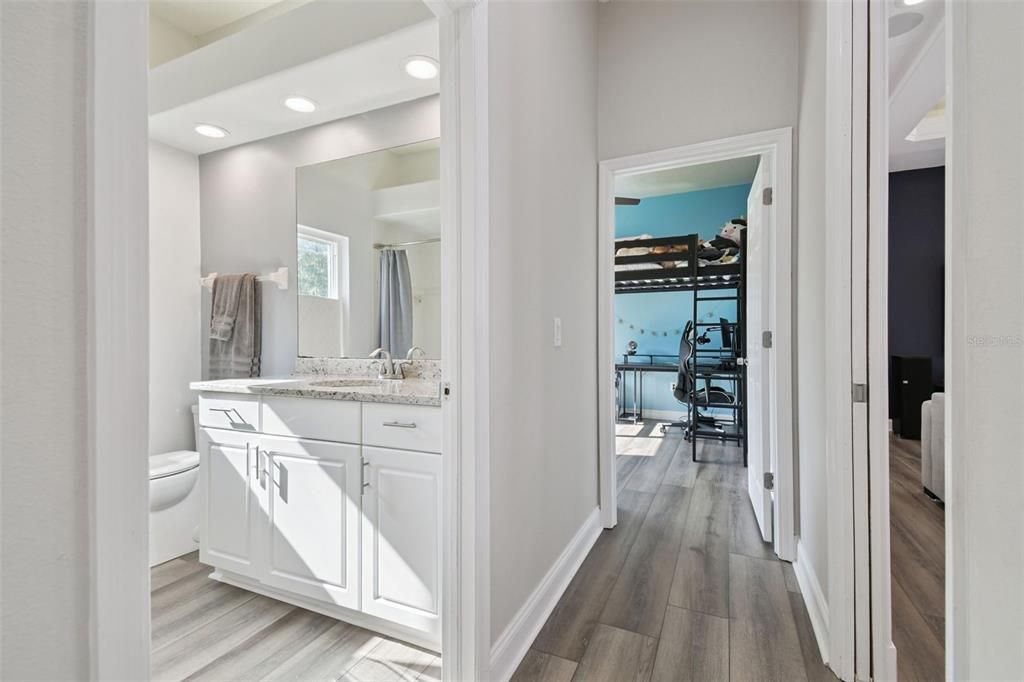 For Sale: $799,900 (5 beds, 3 baths, 2873 Square Feet)