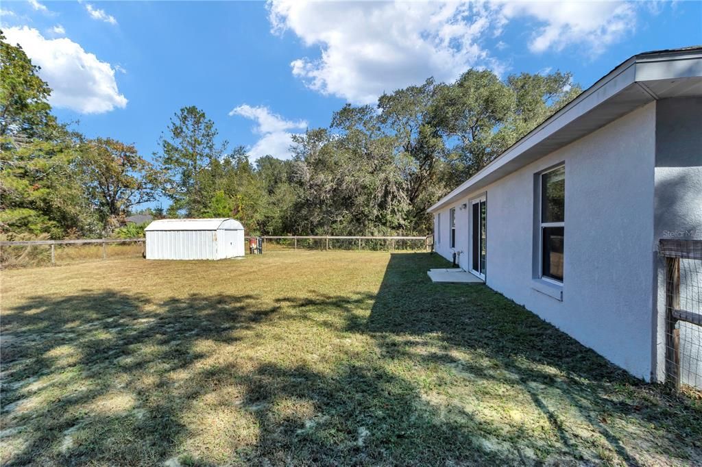 For Sale: $235,000 (3 beds, 2 baths, 1383 Square Feet)