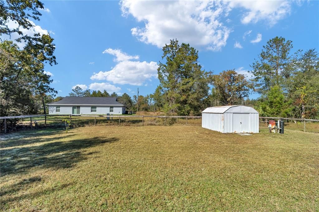 For Sale: $235,000 (3 beds, 2 baths, 1383 Square Feet)