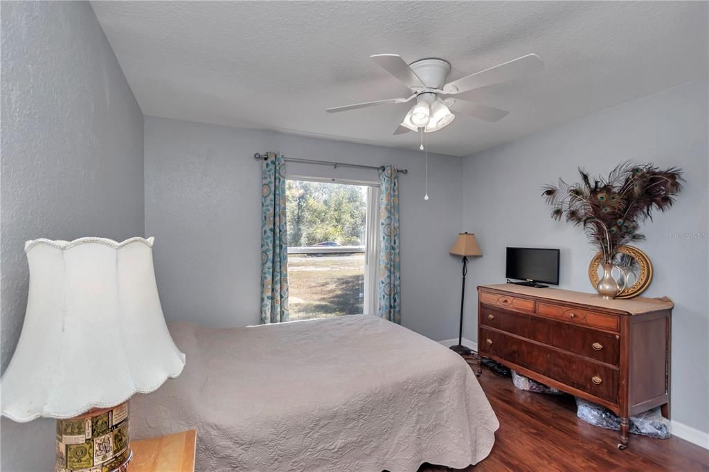For Sale: $235,000 (3 beds, 2 baths, 1383 Square Feet)