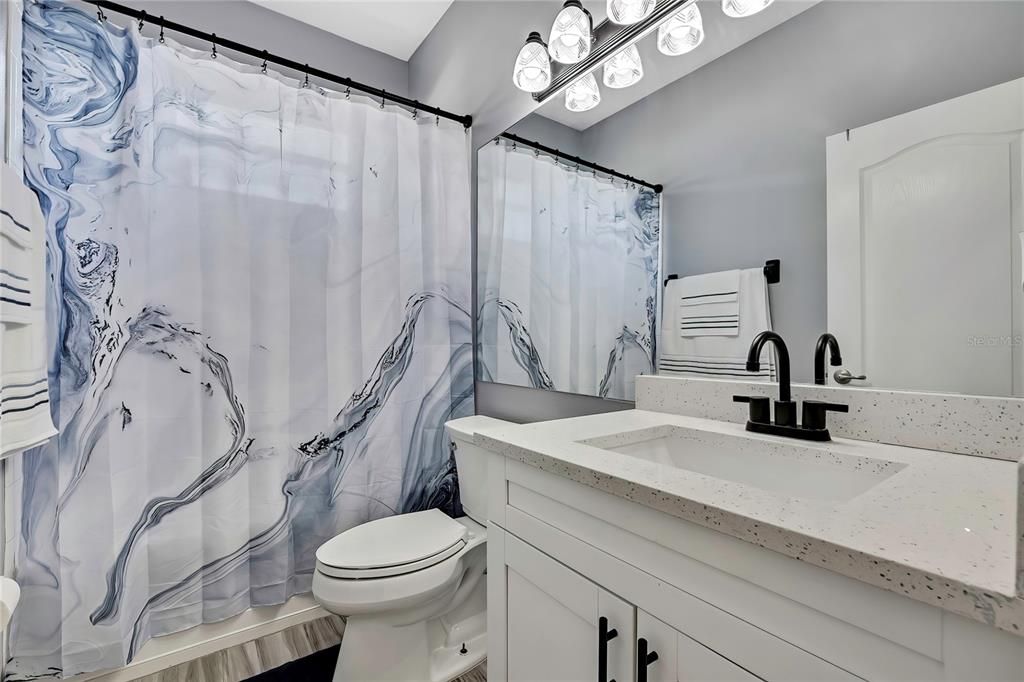 En Venta: $449,000 (4 camas, 3 baños, 2166 Pies cuadrados)