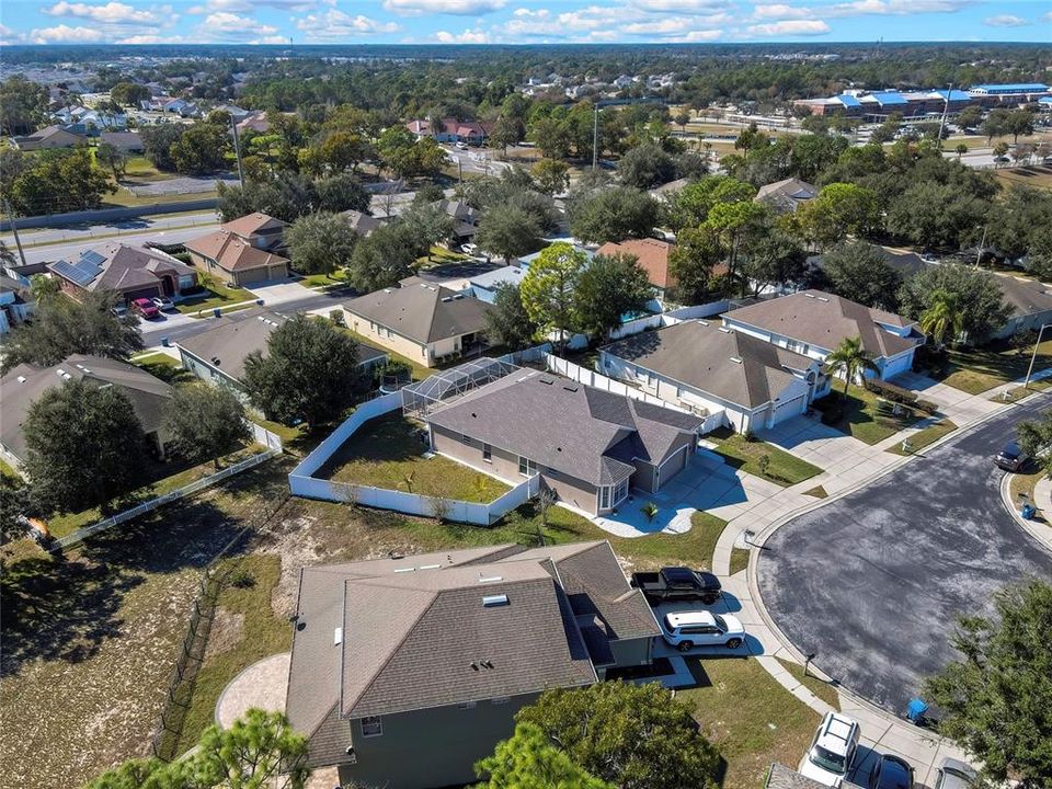 En Venta: $449,000 (4 camas, 3 baños, 2166 Pies cuadrados)