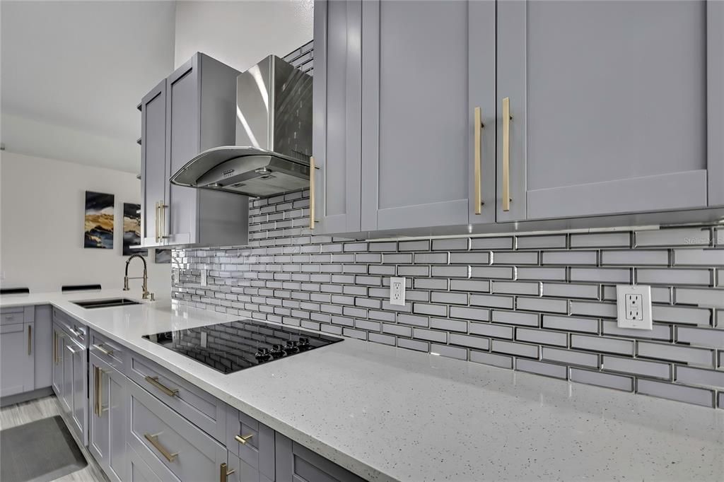 En Venta: $449,000 (4 camas, 3 baños, 2166 Pies cuadrados)