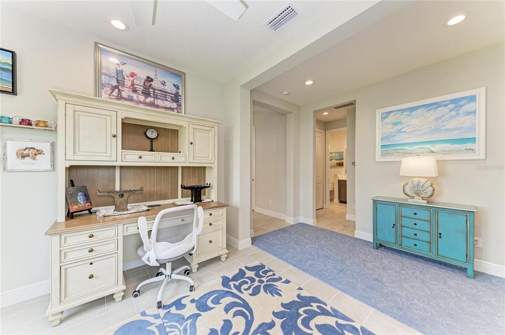 На продажу: $474,900 (2 спален, 2 ванн, 1437 Квадратных фут)