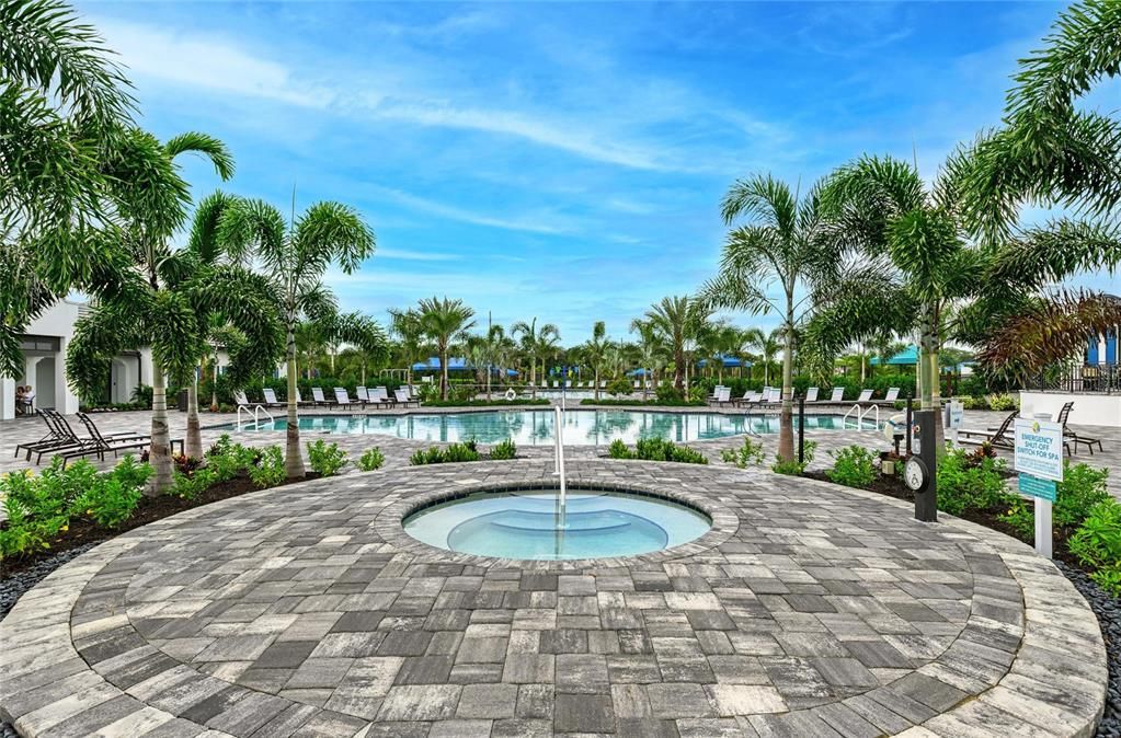 На продажу: $474,900 (2 спален, 2 ванн, 1437 Квадратных фут)