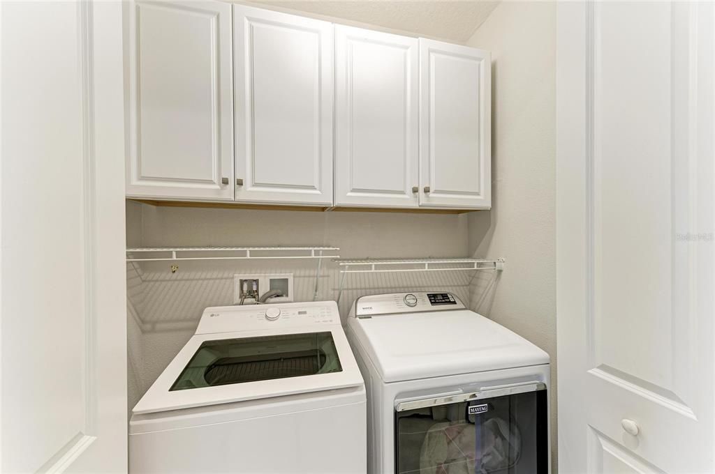 На продажу: $474,900 (2 спален, 2 ванн, 1437 Квадратных фут)