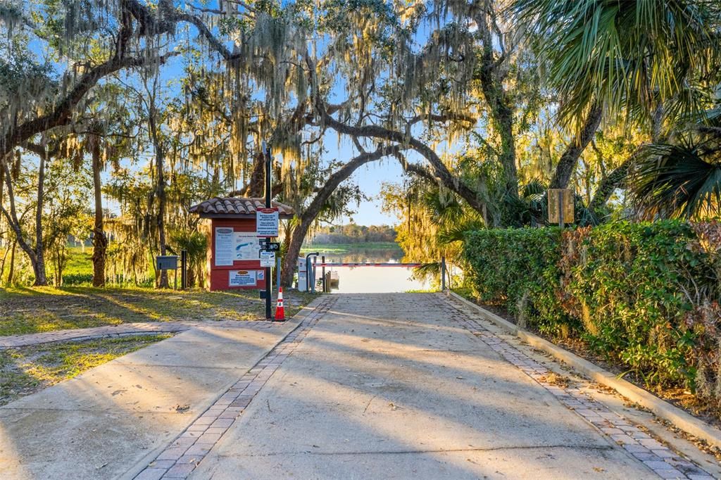 For Sale: $429,900 (4 beds, 2 baths, 1942 Square Feet)