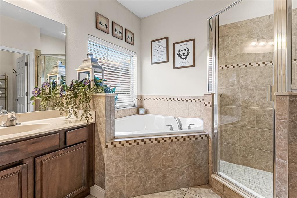 For Sale: $429,900 (4 beds, 2 baths, 1942 Square Feet)