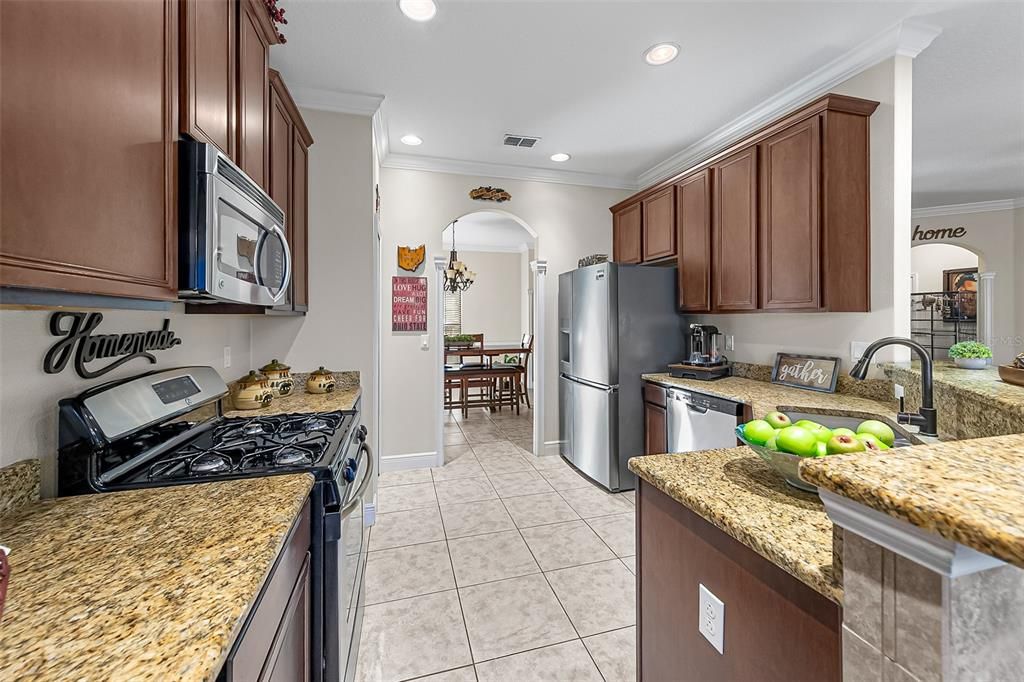 For Sale: $429,900 (4 beds, 2 baths, 1942 Square Feet)