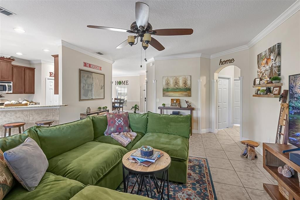 For Sale: $429,900 (4 beds, 2 baths, 1942 Square Feet)