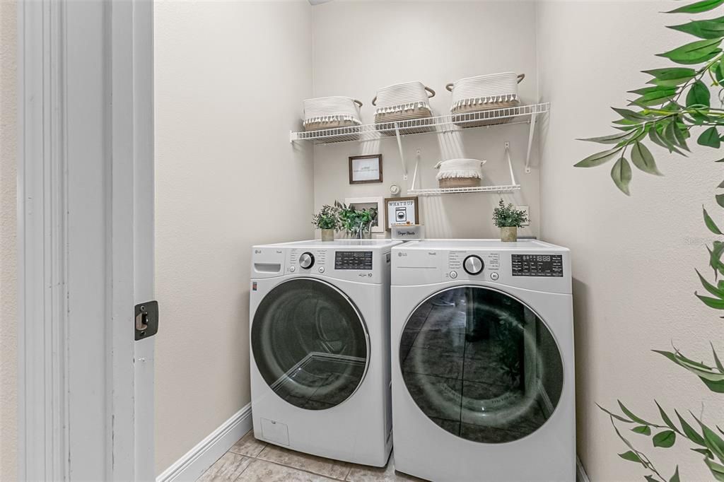 For Sale: $429,900 (4 beds, 2 baths, 1942 Square Feet)