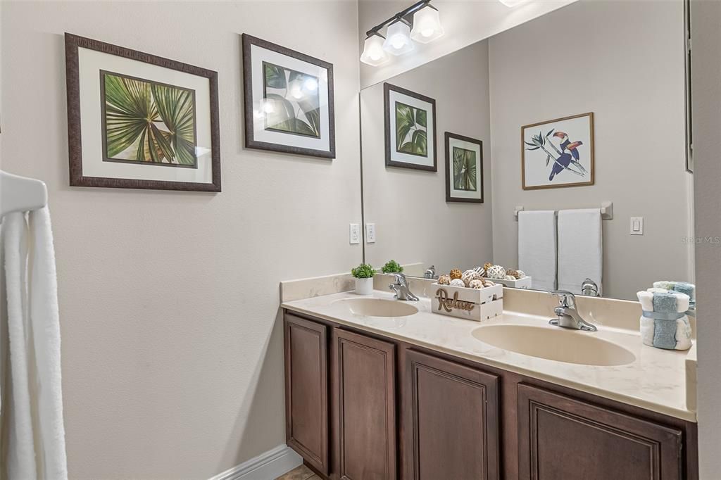 For Sale: $429,900 (4 beds, 2 baths, 1942 Square Feet)