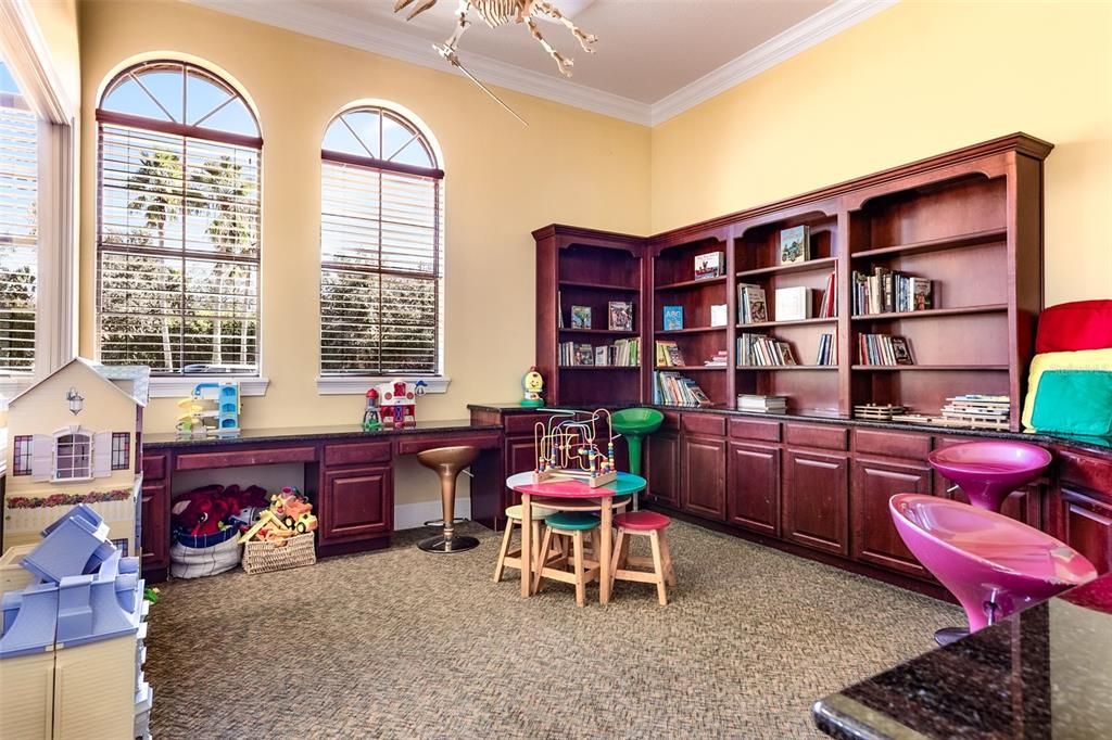 For Sale: $429,900 (4 beds, 2 baths, 1942 Square Feet)