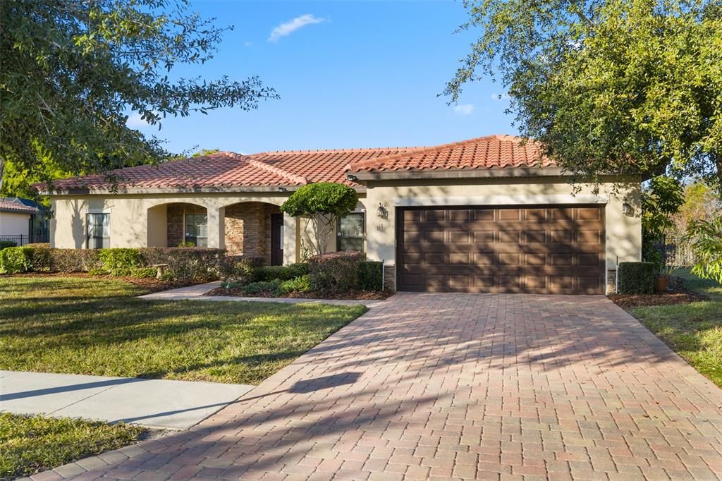 For Sale: $429,900 (4 beds, 2 baths, 1942 Square Feet)